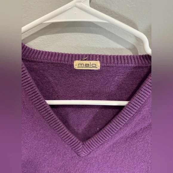 MALO Cashmere Made in Italy V Neck Women’s Luxury Sweater - Picture 7 of 8